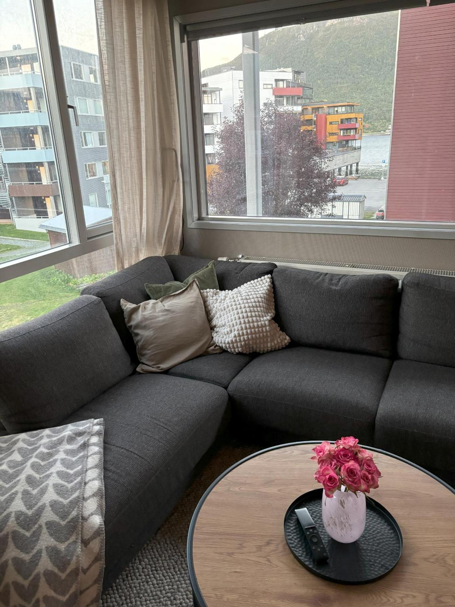 Apartment Sentrumsnaer Midt I Sentrum